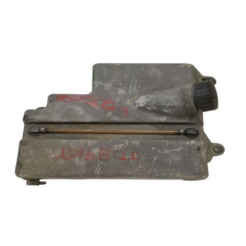 Used Coolant Recovery Tank fits John Deere 8100 8100T 8110 8110T 8200 8200T 8210 8210T 8300 8300T 8310 8310T 8400 8400T 8410 8410T RE65458