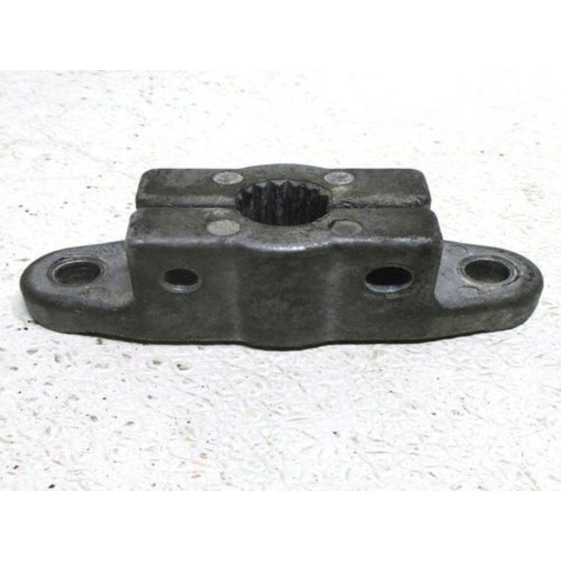 Used Water Pump Pulley Hub fits International 3088 3288 3488 3688 5088 5288 5488 130675C1