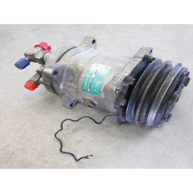 Used Air Conditioning Compressor fits Ford TW5 TW15 TW25 TW35 5110 5610 6410 6610 6710 6810 7610 7710 7810 7910 8210 8530 8630 8730 8830 E8NN19D629AA
